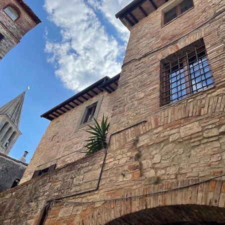 Numero 6 Todi Exterior photo