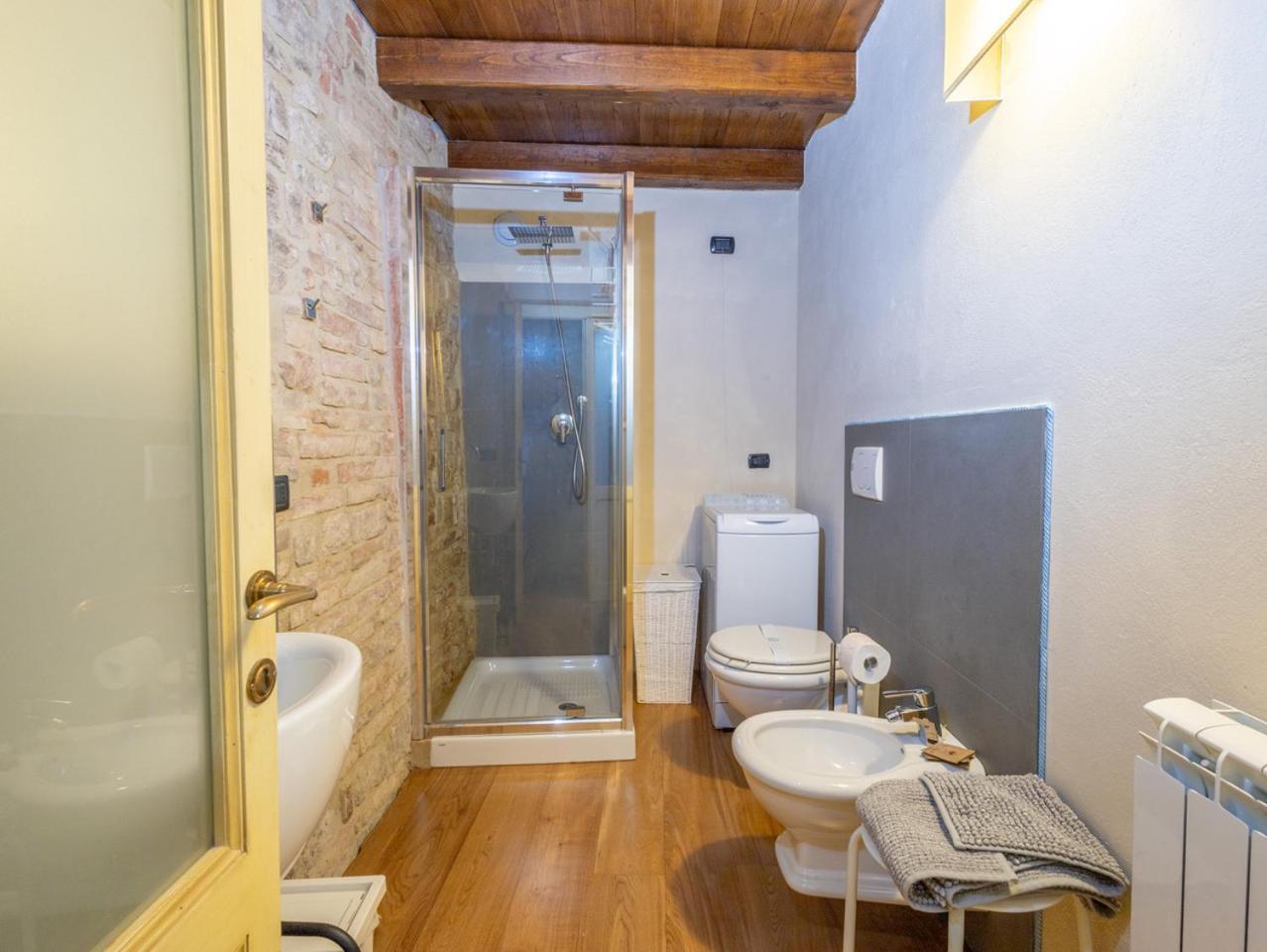 Numero 6 Todi Exterior photo